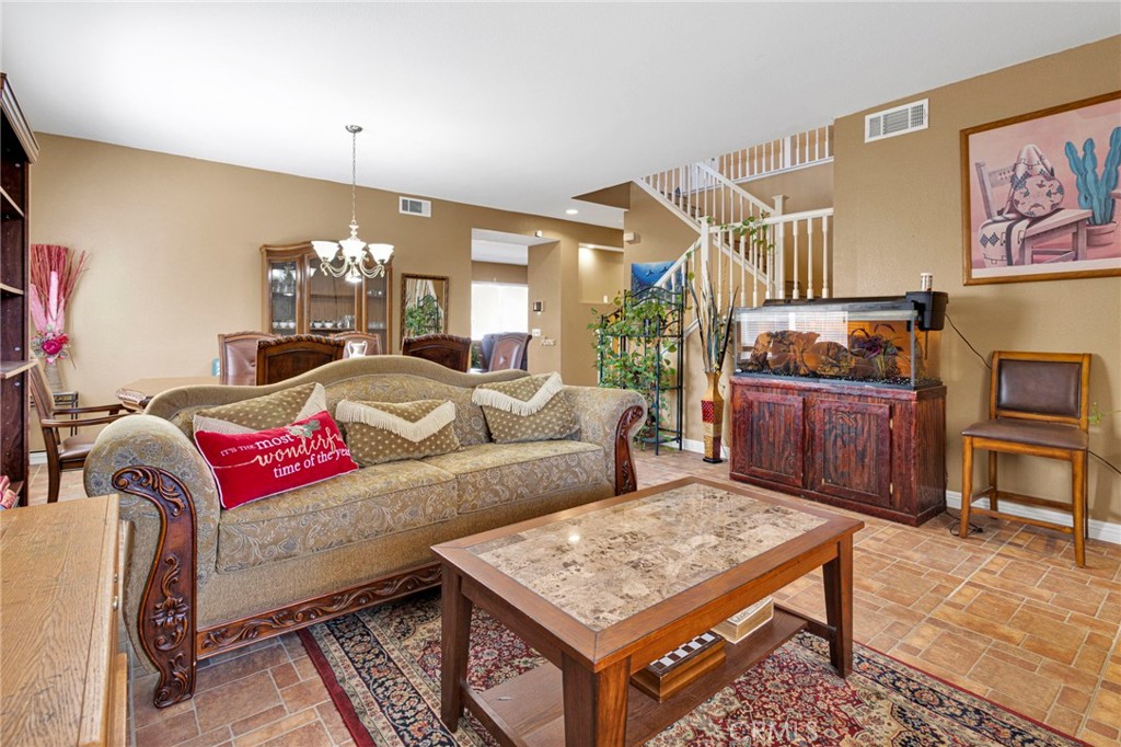 9274 Begonia Avenue Property Photo 8