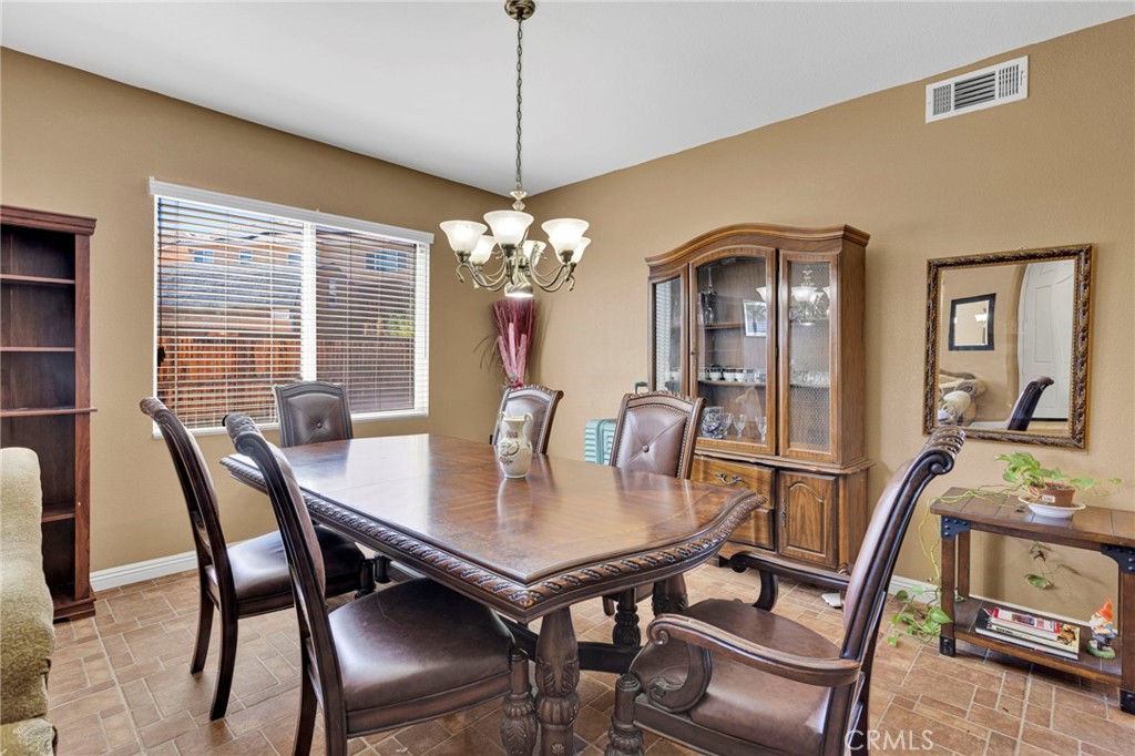 9274 Begonia Avenue Property Photo 9