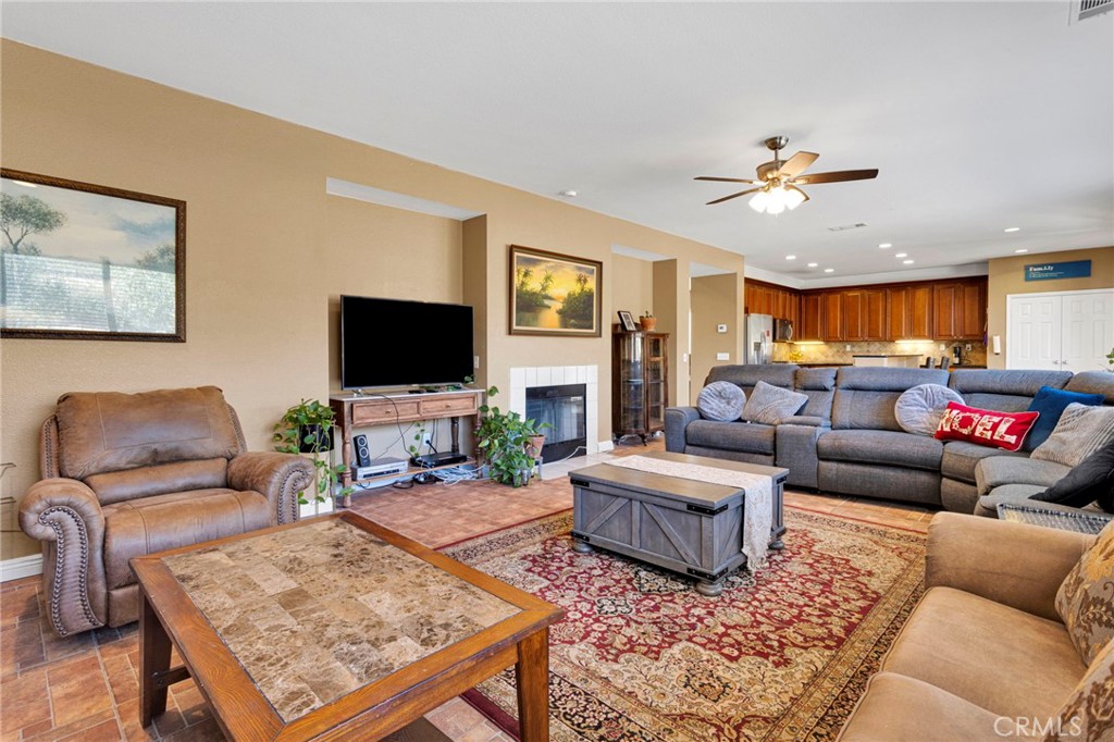 9274 Begonia Avenue Property Photo 12