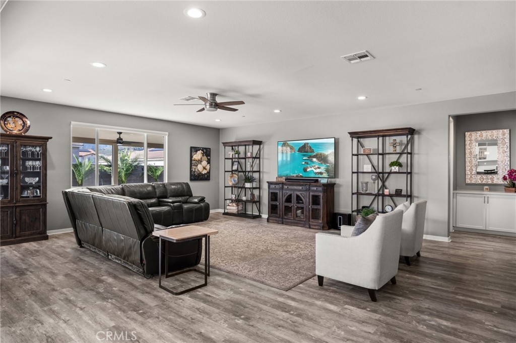6916 Baroque Court Property Photo 16