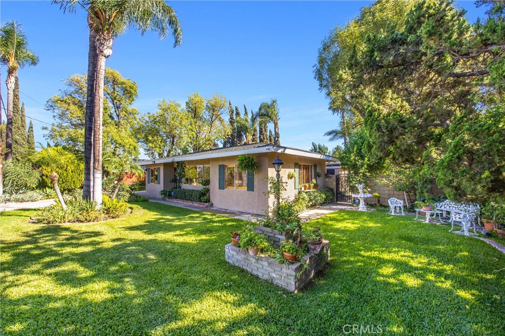 14719 Boyle Property Photo 6