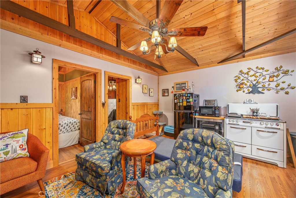 14719 Boyle Property Photo 34