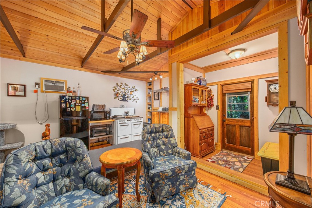 14719 Boyle Property Photo 35