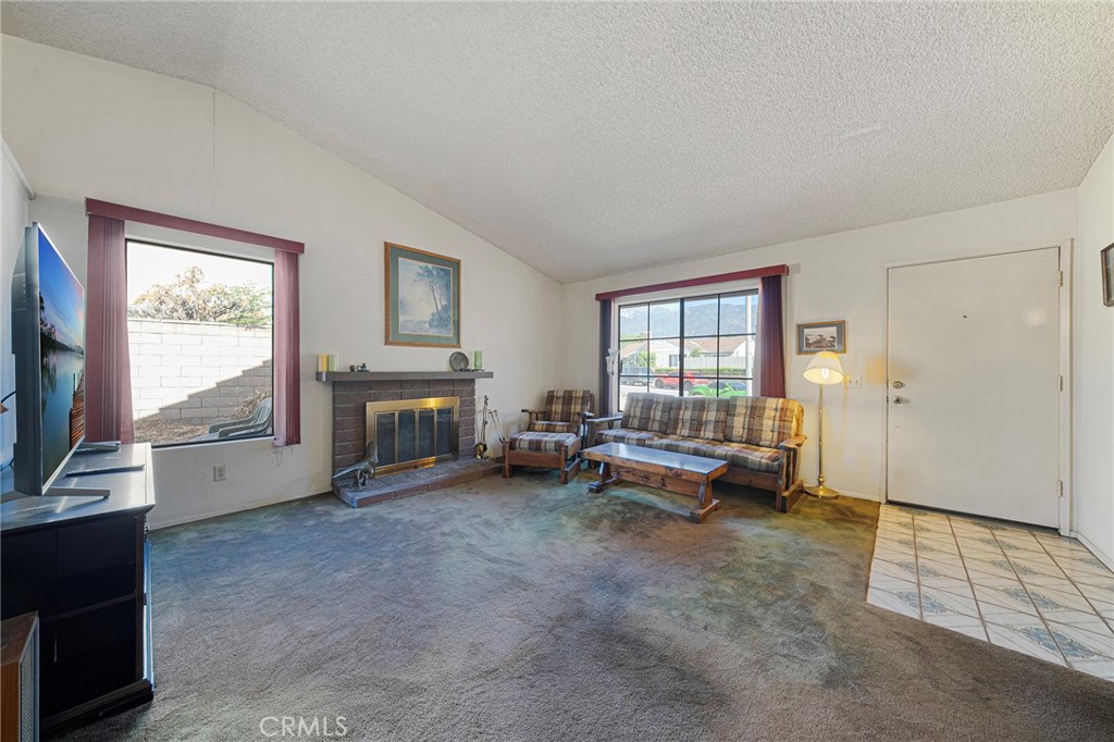 6846 Plum Way Property Photo 5