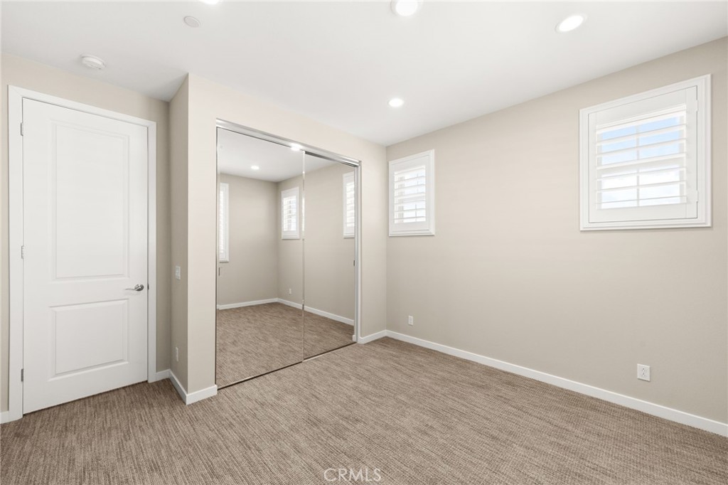 10832 Flora Property Photo 28