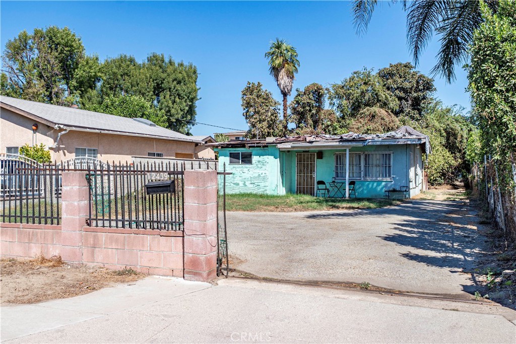 12439 Dahlia Avenue Property Photo 1