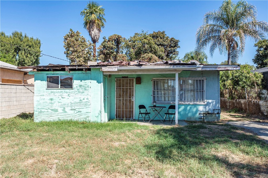 12439 Dahlia Avenue Property Photo 4