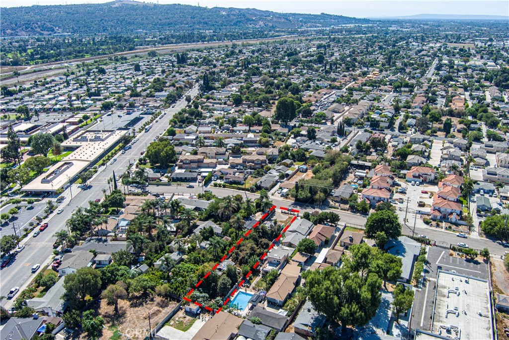 12439 Dahlia Avenue Property Photo 18
