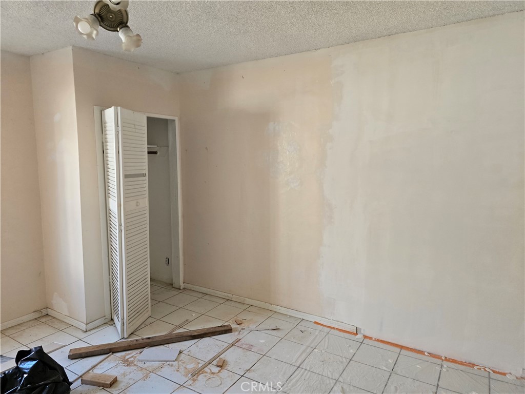 416 N Hobart Property Photo 10