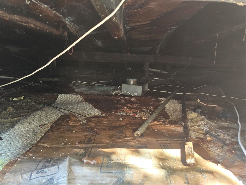 416 N Hobart Property Photo 24