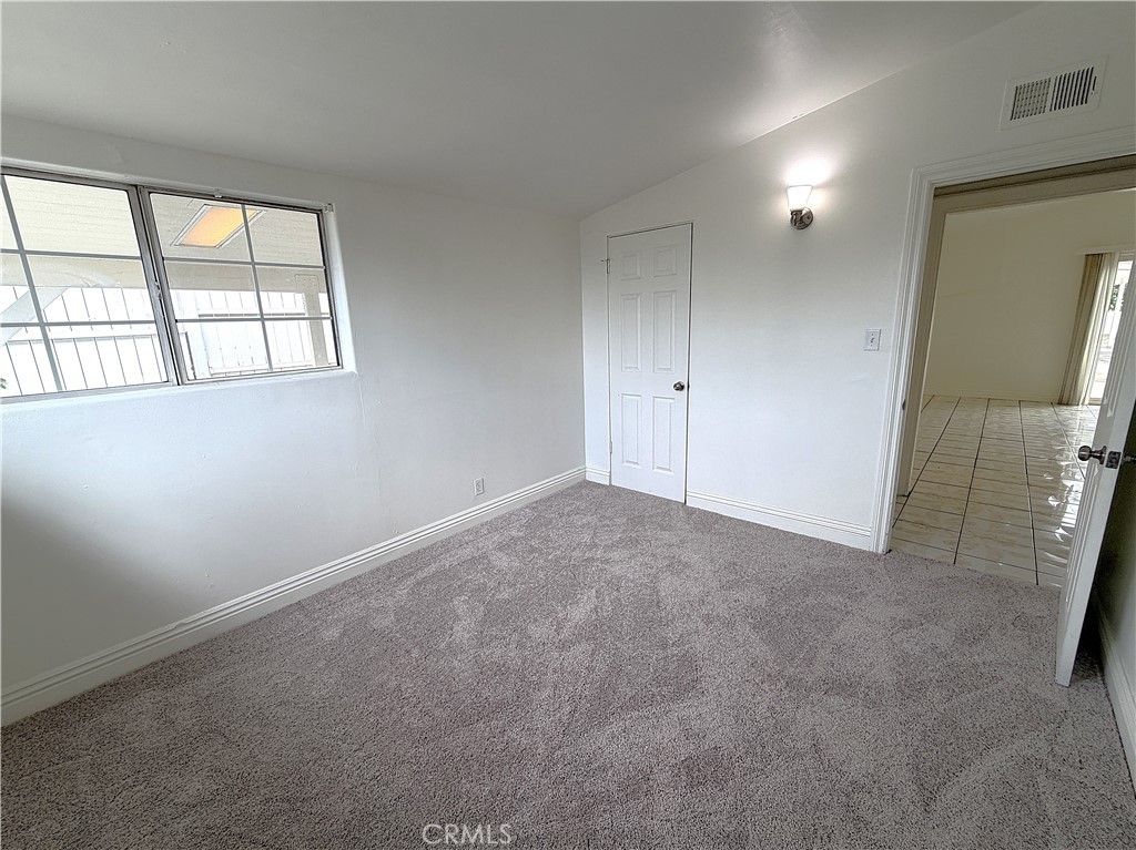 13658 Garrick Avenue Property Photo 8