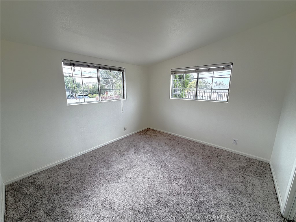 13658 Garrick Avenue Property Photo 11
