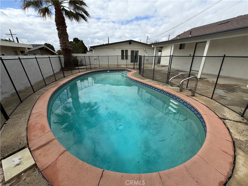 13658 Garrick Avenue Property Photo 19