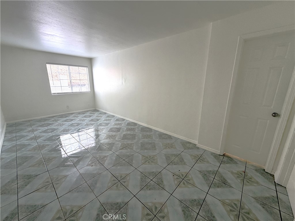 13658 Garrick Avenue Property Photo 23