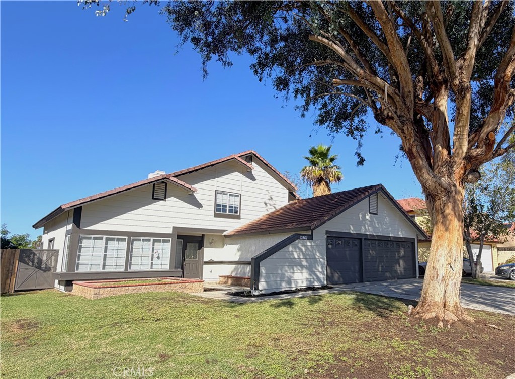 13867 Calada Drive Property Photo 1