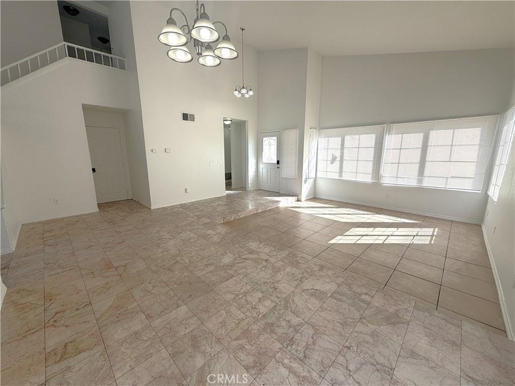 13867 Calada Drive Property Photo 4