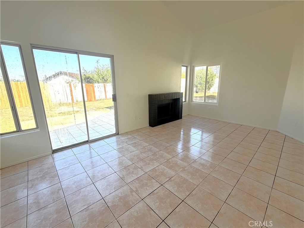 13867 Calada Drive Property Photo 6