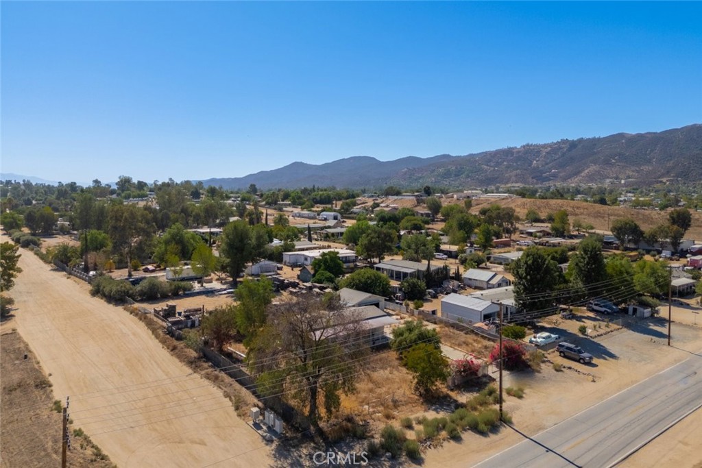32270 Corydon Road Property Photo 14