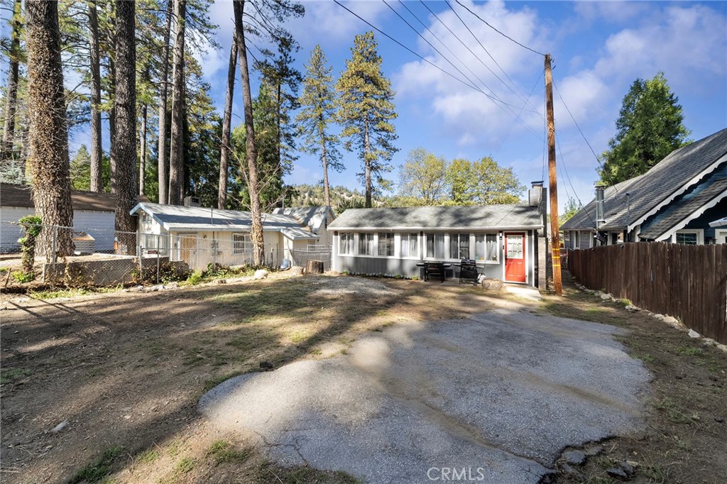 22894 Waters Drive Property Photo 19
