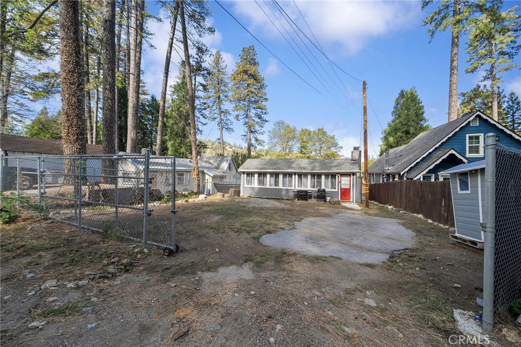 22894 Waters Drive Property Photo 20