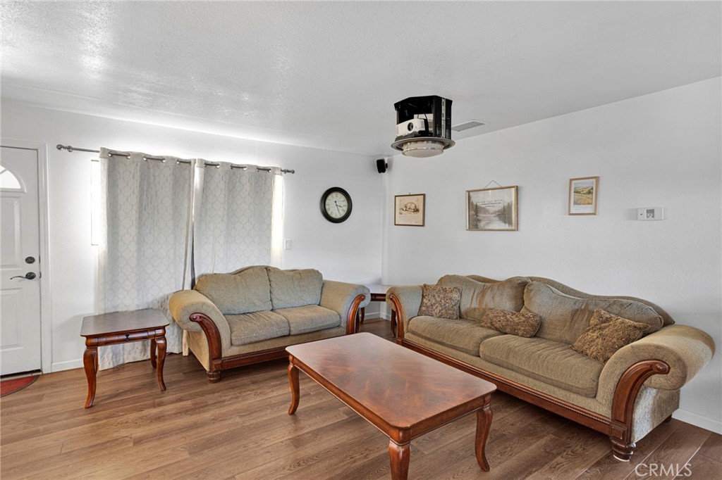 14575 Tonikan Road Property Photo 7