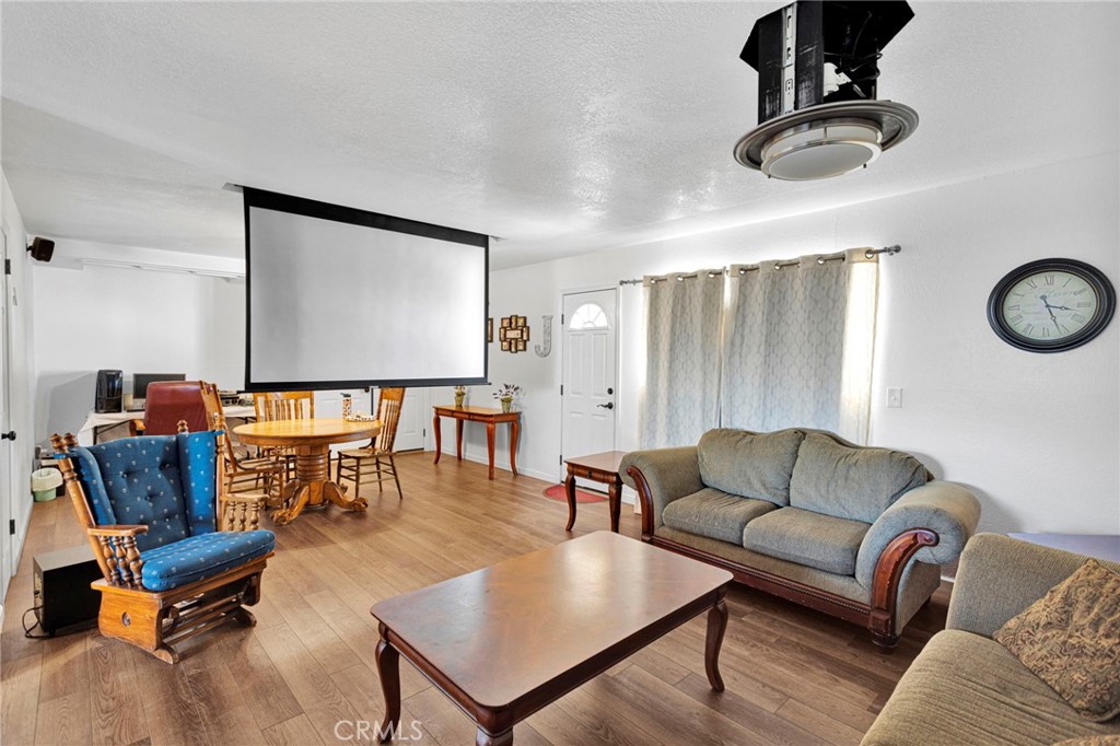 14575 Tonikan Road Property Photo 9