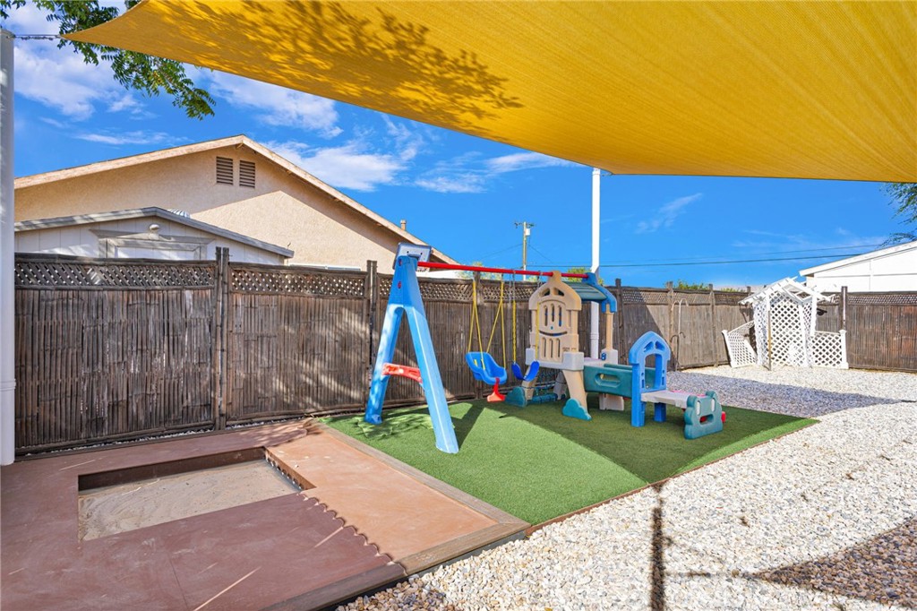 14575 Tonikan Road Property Photo 21