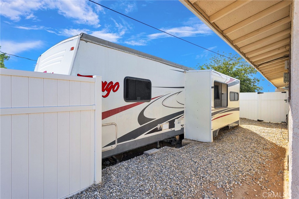14575 Tonikan Road Property Photo 26