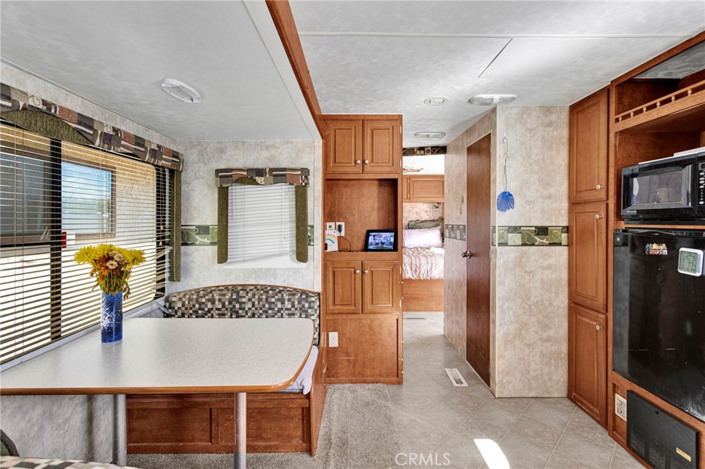14575 Tonikan Road Property Photo 31