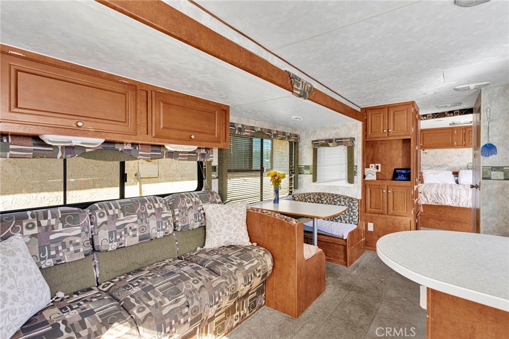 14575 Tonikan Road Property Photo 33