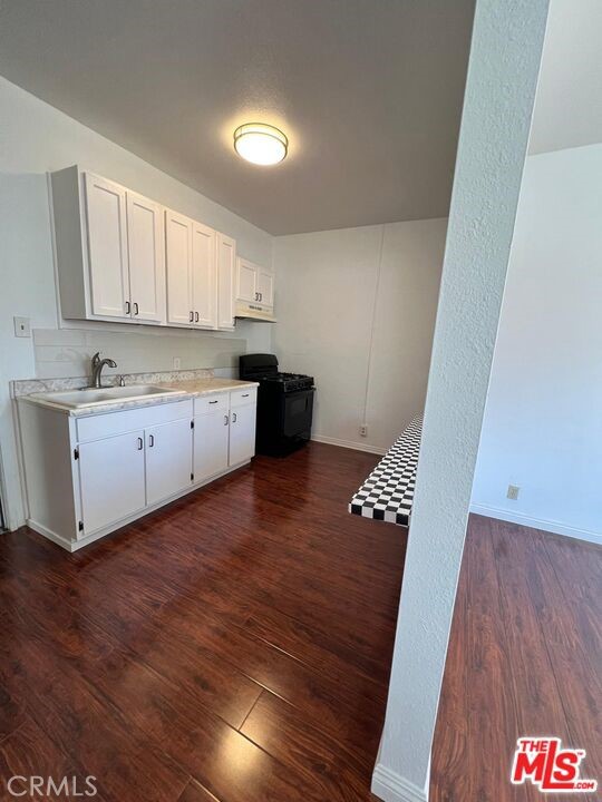 110 S Soto 6 Property Photo 2
