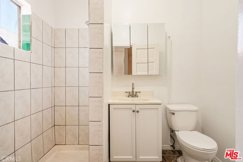 110 S Soto 6 Property Photo 6