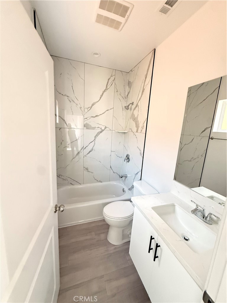 11106 S Avalon Boulevard Property Photo 3