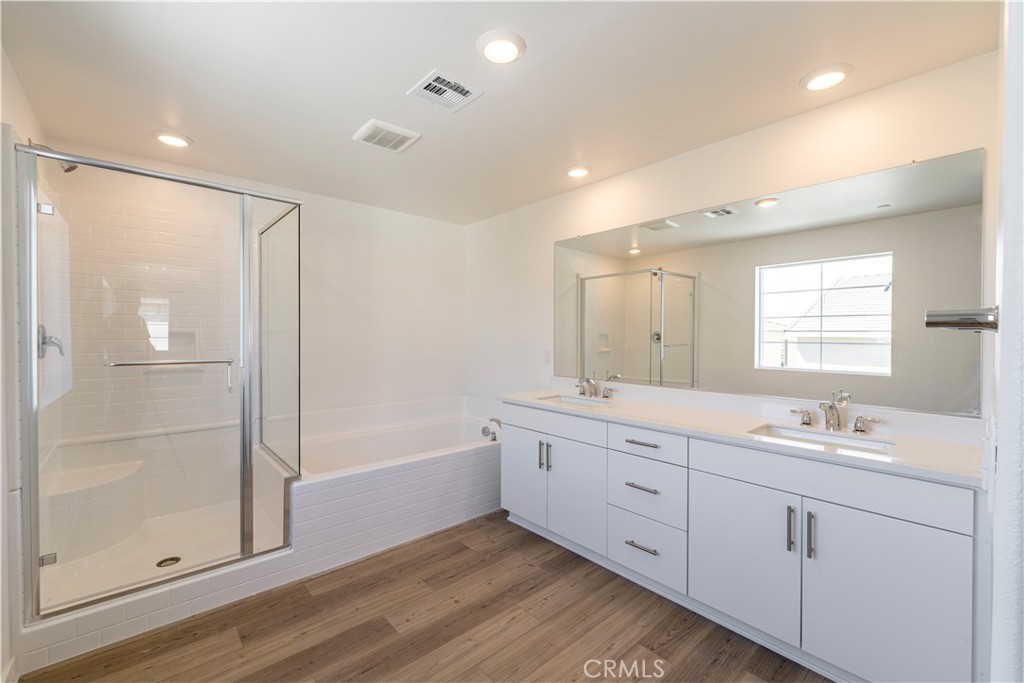 2840 Lake Mendoza Street Property Photo 4