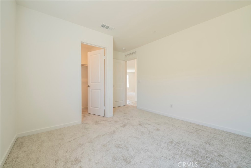 2840 Lake Mendoza Street Property Photo 9