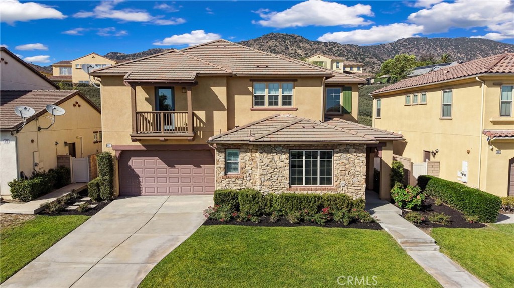 885 E Manresa Drive Property Photo 4