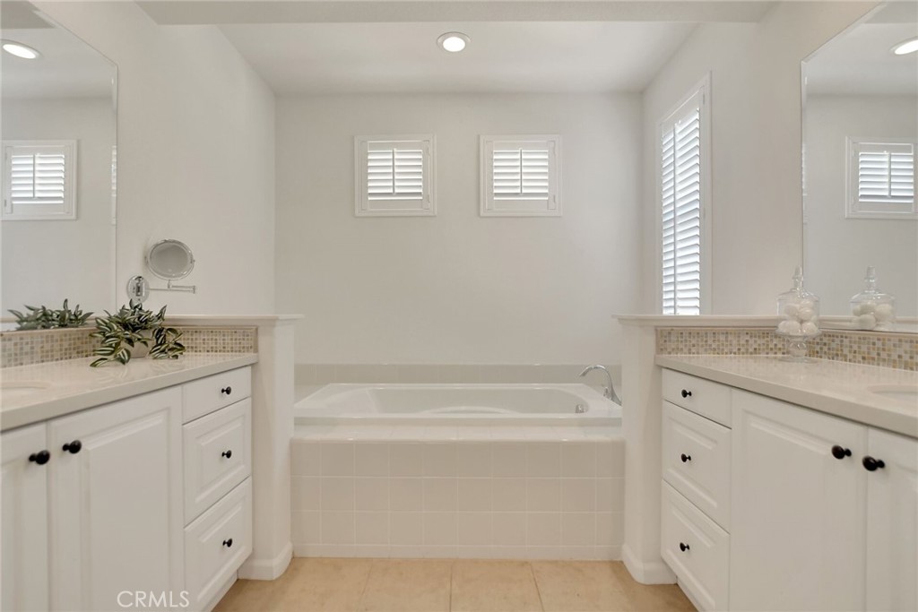 885 E Manresa Drive Property Photo 40