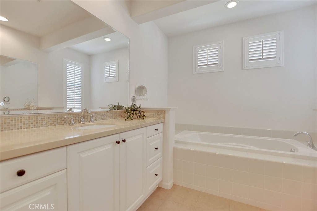 885 E Manresa Drive Property Photo 41