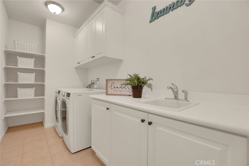 885 E Manresa Drive Property Photo 43