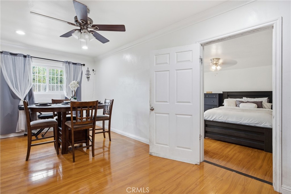 156 E 49th Property Photo 5