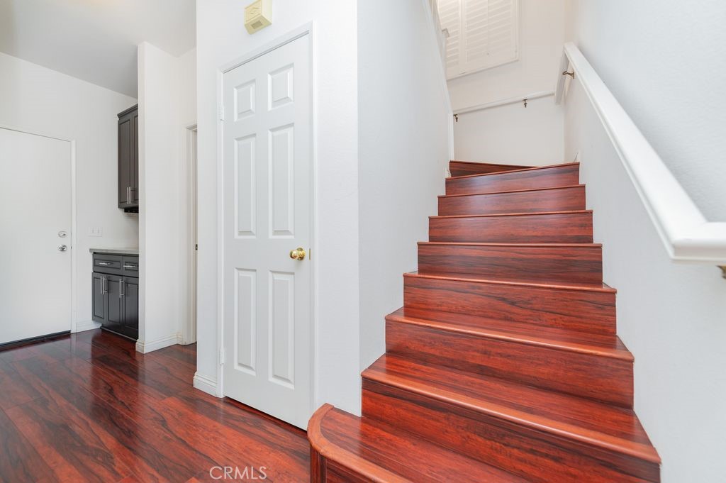 8727 Woodward Ct Property Photo 10