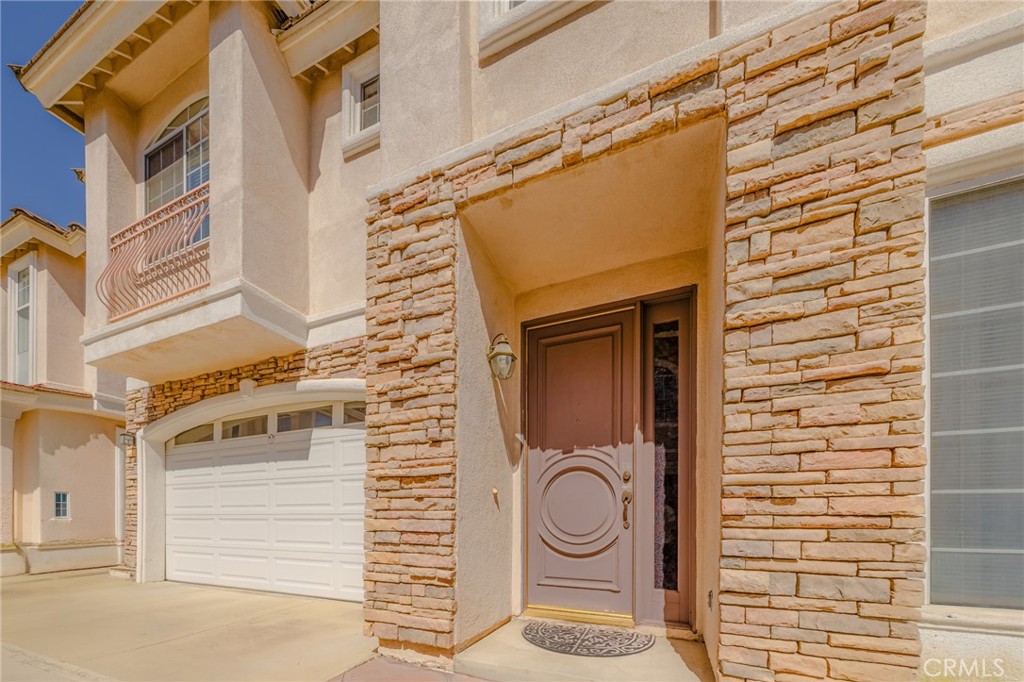 868 S Golden West Property Photo 4