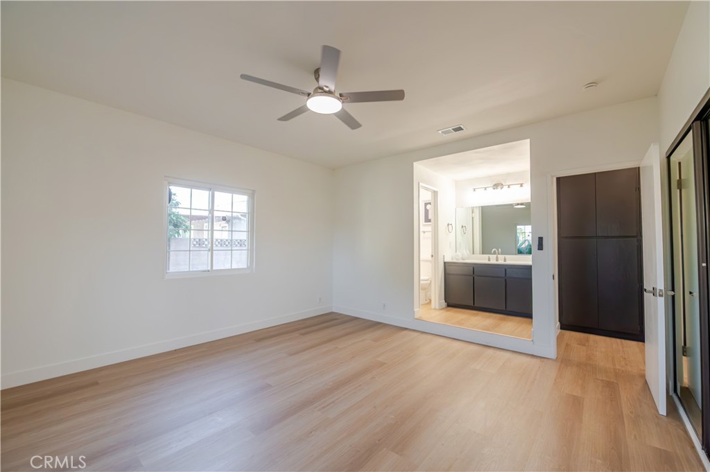 2129 W Cerritos Property Photo 18