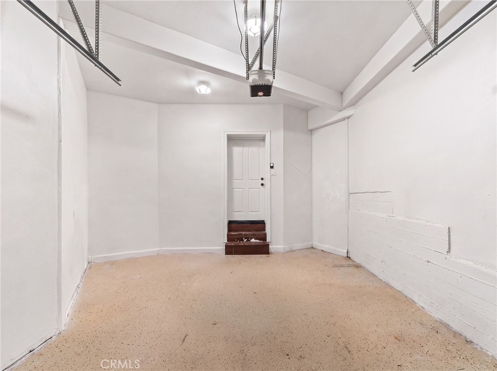 24599 Geneva Property Photo 26