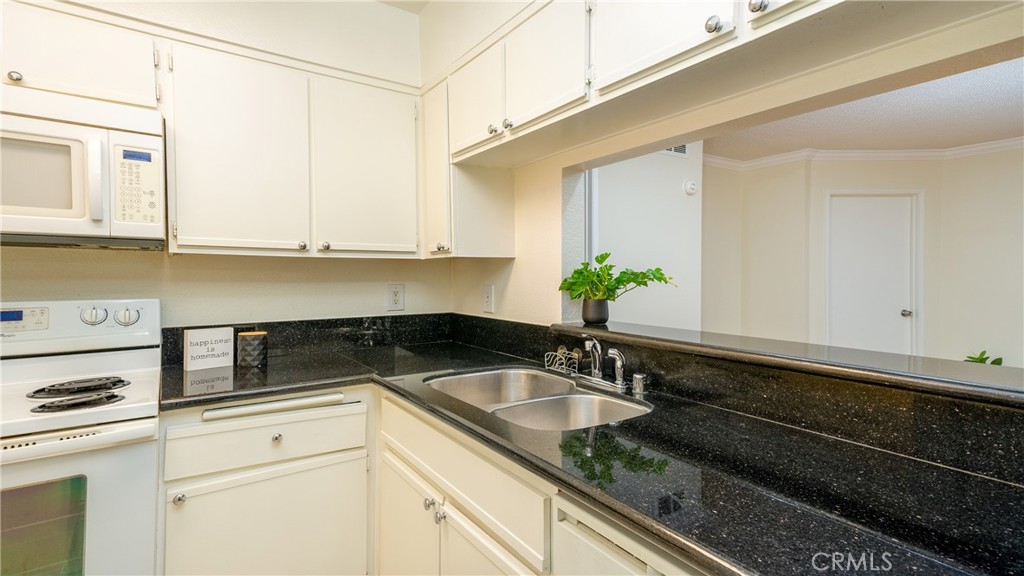 10655 Lemon Avenue 1607 Property Photo 10