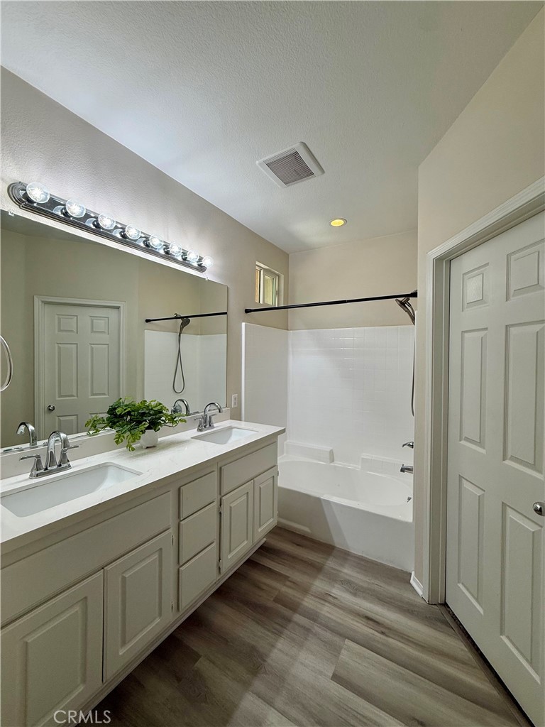 27974 John F Kennedy Property Photo 13