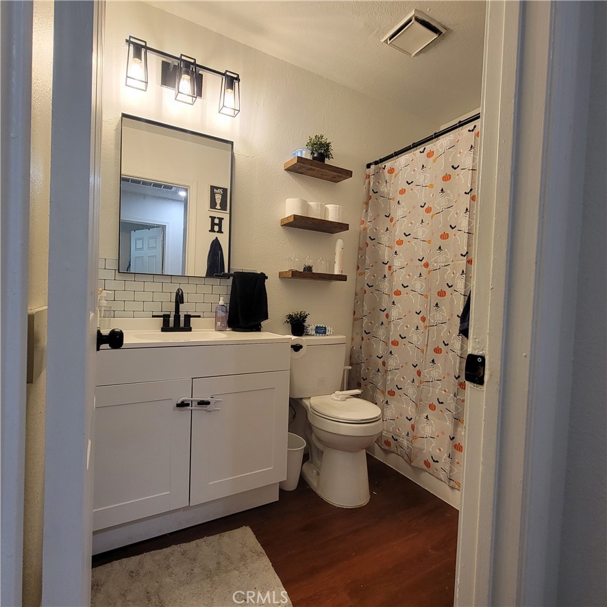 3124 Wishing Well Court Property Photo 9