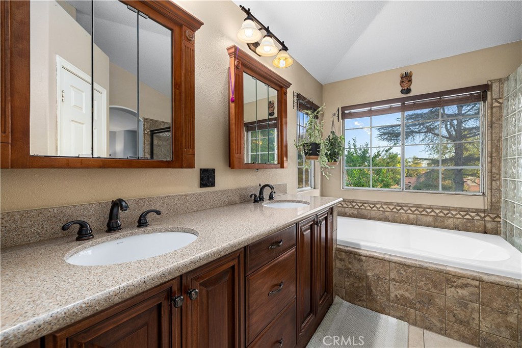 1476 Augusta Drive Property Photo 32
