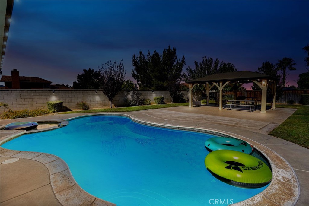 12650 Shorewood Lane Property Photo 3
