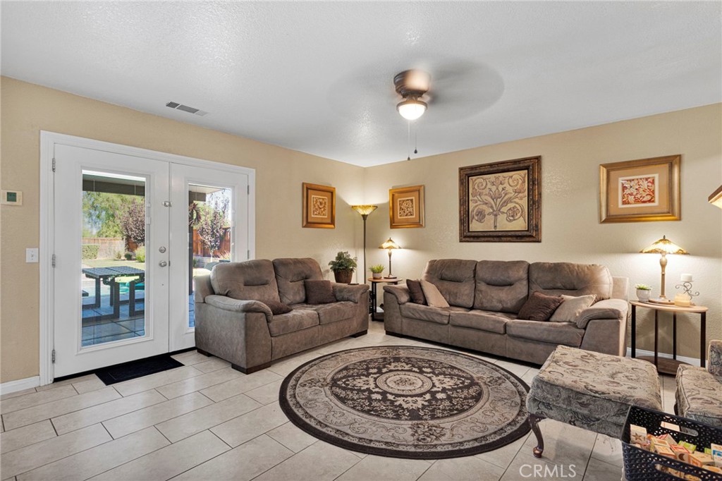 12650 Shorewood Lane Property Photo 13